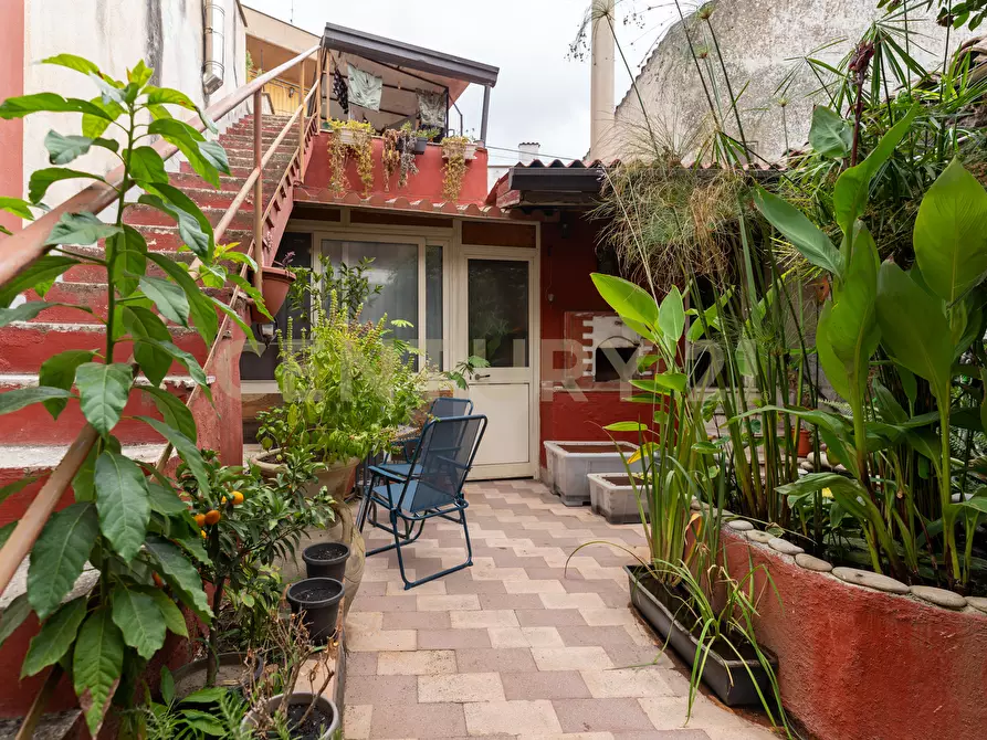 Immagine 29 di Casa indipendente in vendita  in Piazza Guglielmo Marconi 1 a Camporotondo Etneo