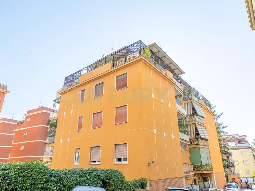 Immagine 28 di Bilocale in vendita  in Via Michelangelo Pinto 3 a Roma