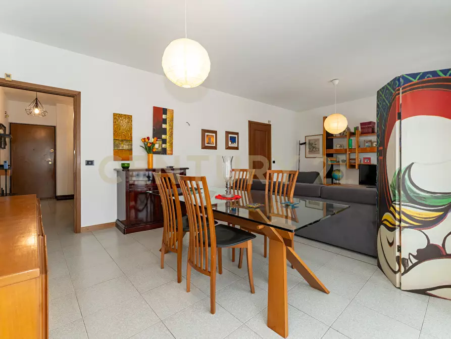 Immagine 57 di Quadrilocale in vendita  in Viale Giuseppe Lainò 7 a Catania