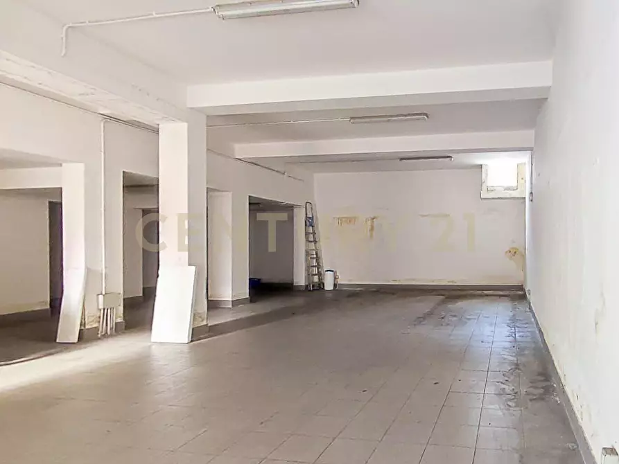 Immagine 48 di Trilocale in vendita  in Via Ruggero Leoncavallo 5 a Catania