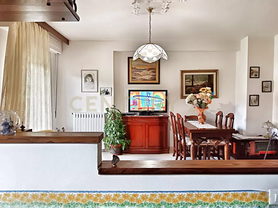 Immagine 15 di Pentalocale in vendita  in Via della Rupe 47 a Abbadia San Salvatore