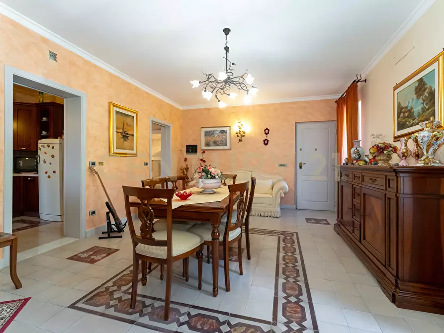 Immagine 16 di Appartamento in vendita  in Via Stazione 12 a Aci Castello