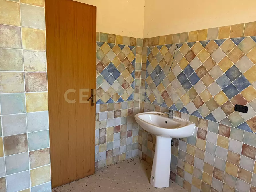 Immagine 13 di Casa semindipendente in vendita  in Via Minichella snc a Lipari
