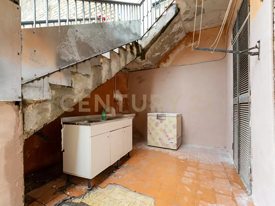 Immagine 27 di Trilocale in vendita  in Via del Frantoio 17 a Catania