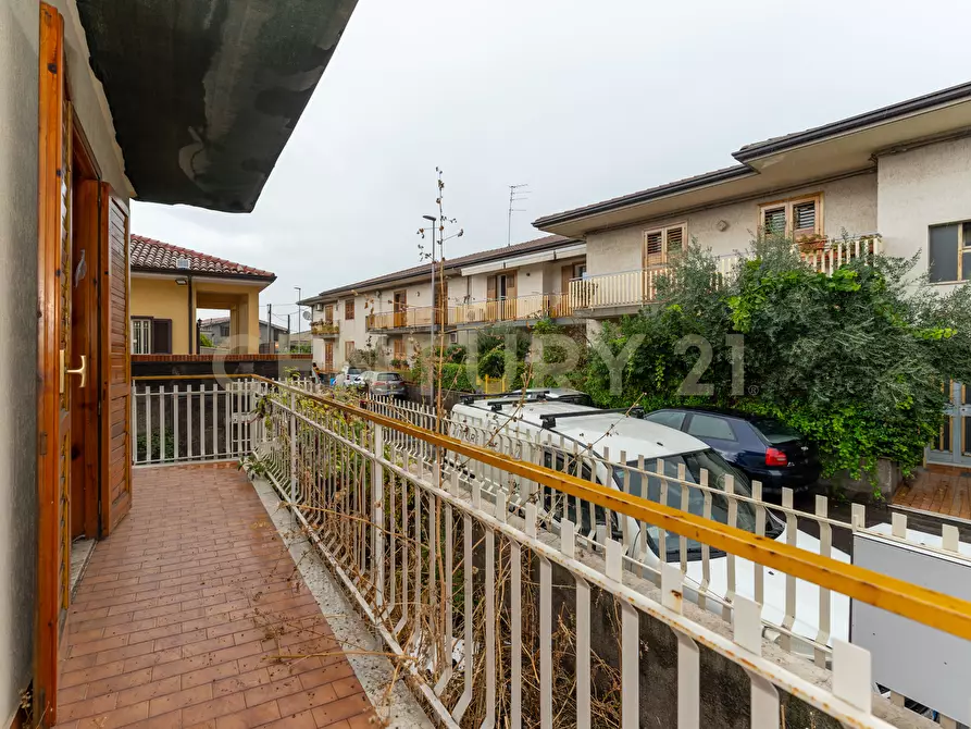 Immagine 32 di Quadrilocale in vendita  in Via Guglielmo Marconi 15 a Viagrande