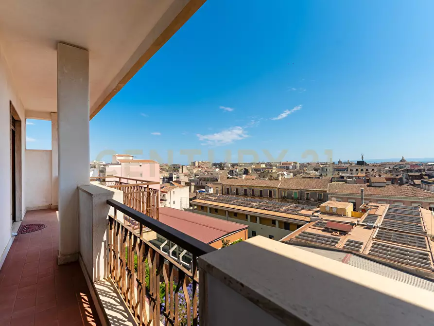 Immagine 18 di Pentalocale in vendita  in Via Redentore 15 a Catania