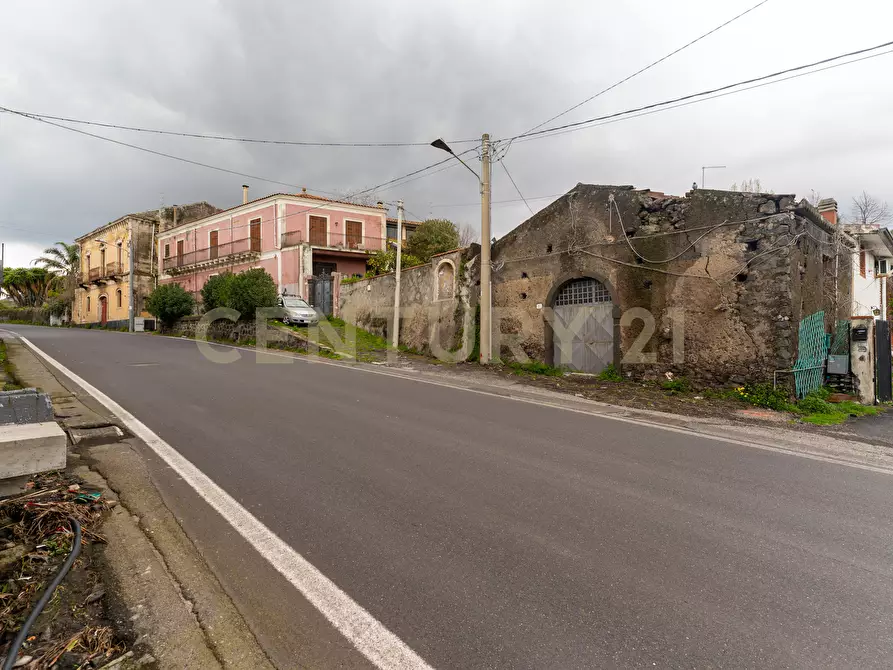 Immagine 10 di Casa indipendente in vendita  in Via Armando Diaz 262 a Zafferana Etnea