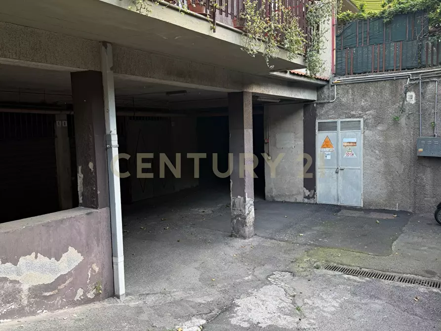 Immagine 8 di Garage in vendita  in Via Immacolata 37 a Catania