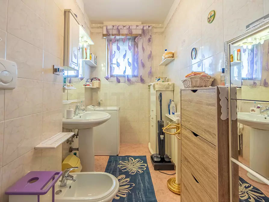 Immagine 22 di Trilocale in vendita  in Via Ettore Arena 201 a Roma