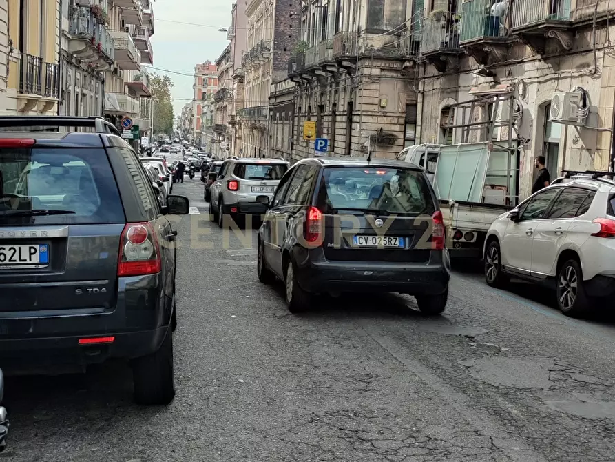 Immagine 19 di Attività commerciale in vendita  in Via Vincenzo Giuffrida 14 a Catania