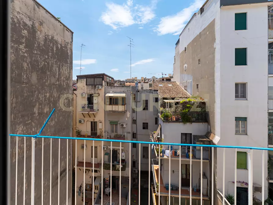 Immagine 14 di Quadrilocale in affitto  in Via Genova 64 a Catania