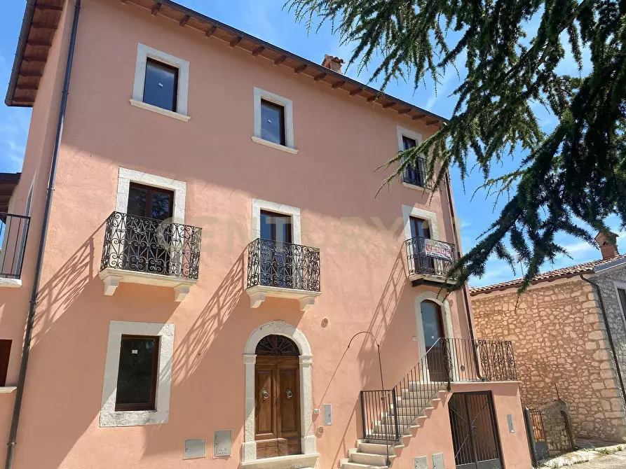 Immagine 13 di Casa bifamiliare in vendita  in Via codacchio 47 a Poggio Picenze