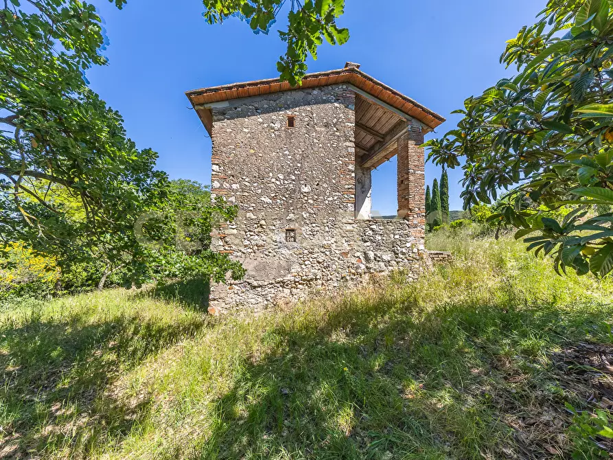 Immagine 17 di Rustico / casale in vendita  in Via Tiberina 384 a Narni