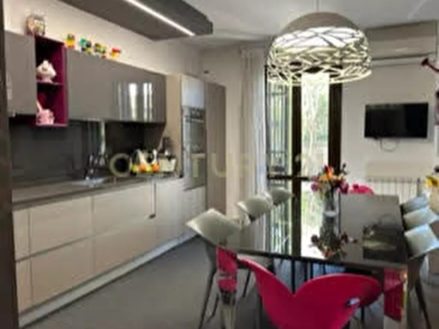 Immagine 4 di Porzione di casa in vendita  in Viale Europa 122 a San Gregorio Di Catania