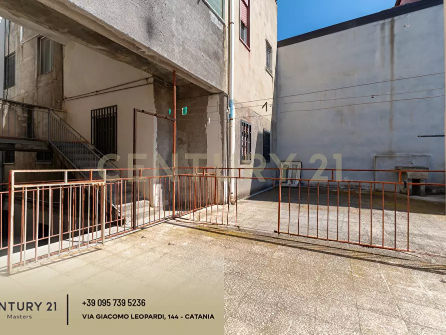 Immagine 81 di Quadrilocale in vendita  in Stradale Cravone 105 a Catania