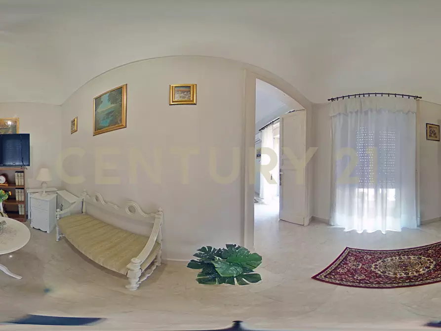 Immagine 61 di Pentalocale in vendita  in Via Antonino di Sangiuliano 185 a Catania