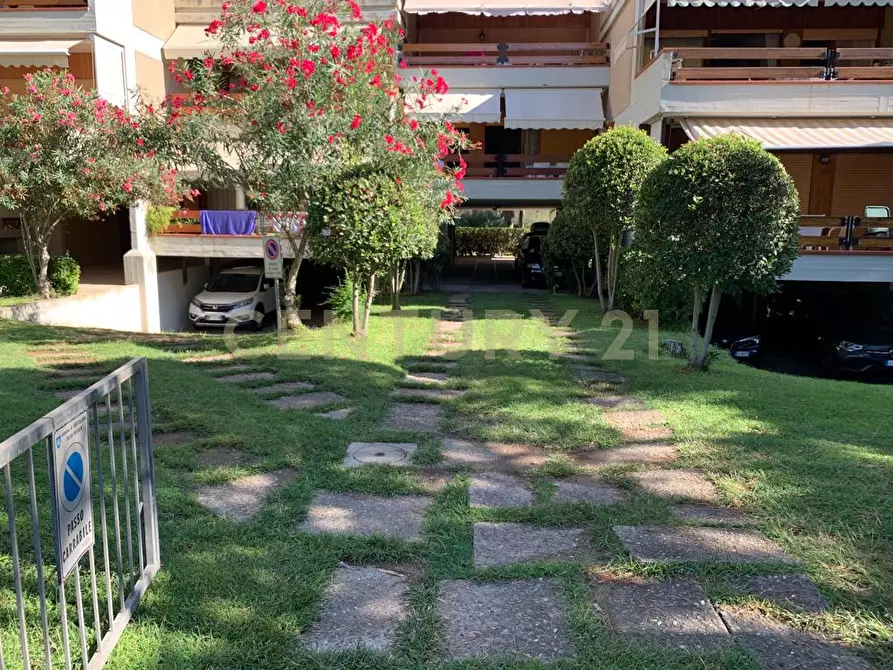 Immagine 42 di Quadrilocale in vendita  a Castiglione Della Pescaia