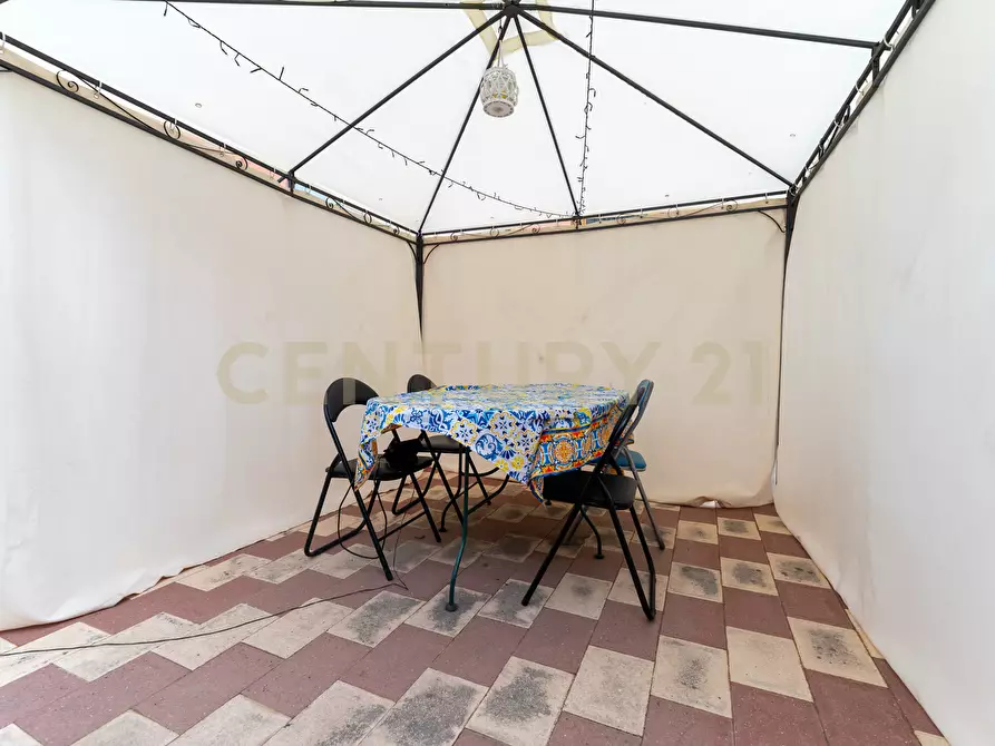 Immagine 38 di Casa indipendente in vendita  in Piazza Guglielmo Marconi 1 a Camporotondo Etneo