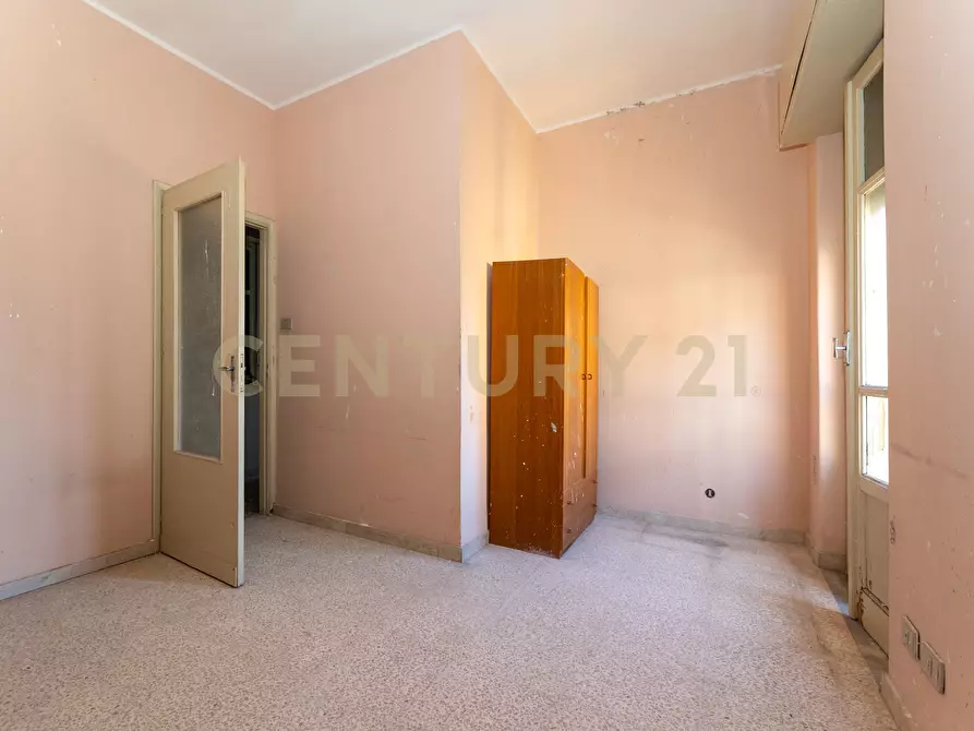 Immagine 19 di Pentalocale in vendita  in Piazza Spedini 8 a Catania