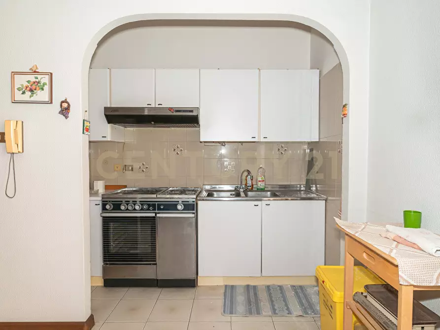 Immagine 17 di Pentalocale in vendita  in Via Santa Maria della Stella 20 a Catania