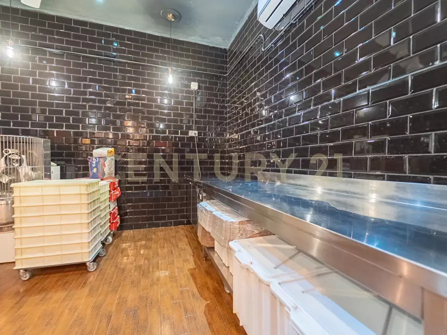 Immagine 20 di Pizzeria / Pub in vendita  in via Rutilio Namaziano 15 a Roma