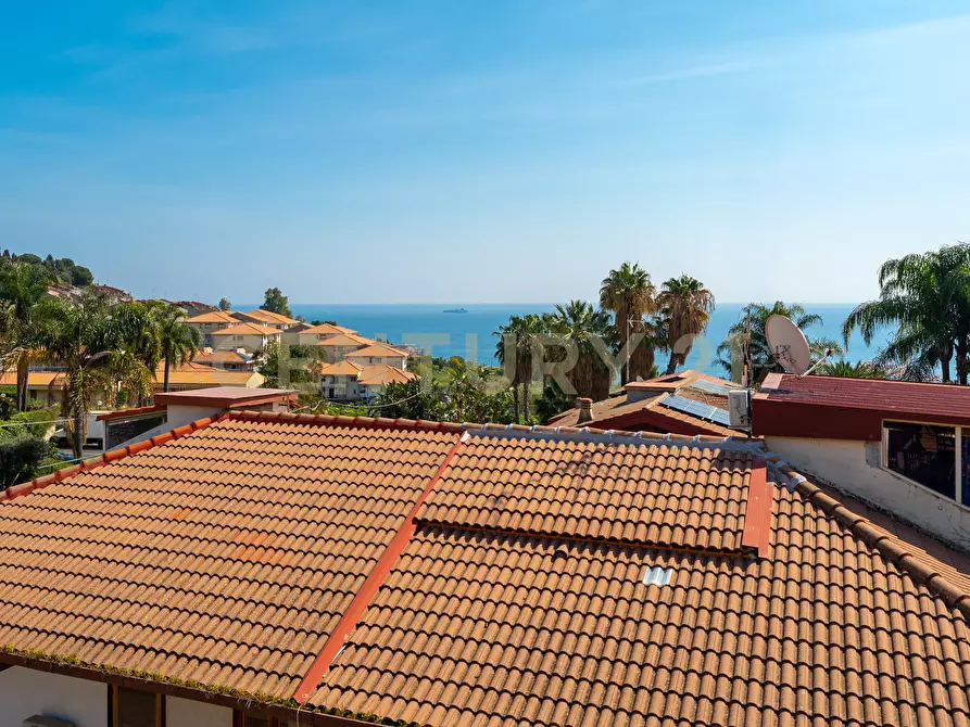 Immagine 28 di Villa in vendita  in Via dei Ciclopi 71 a Aci Catena