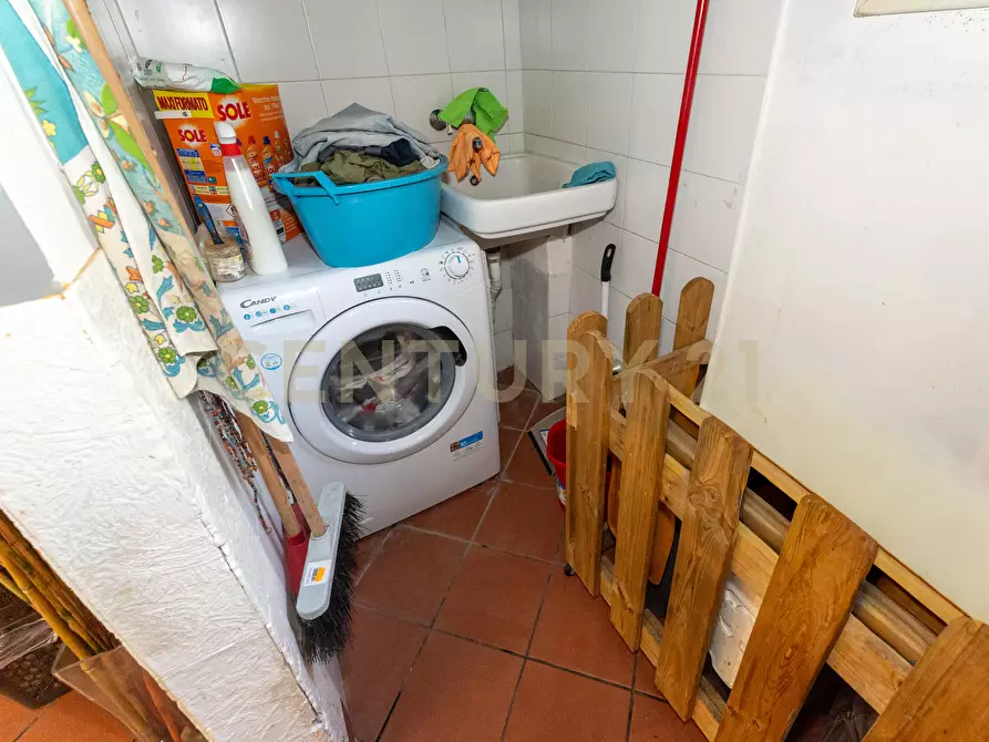 Immagine 35 di Villa in vendita  in Via Pulei 25 a Mascalucia