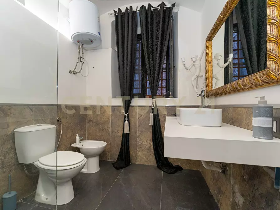 Immagine 25 di Bilocale in vendita  in Via Fornaciai 19 a Catania