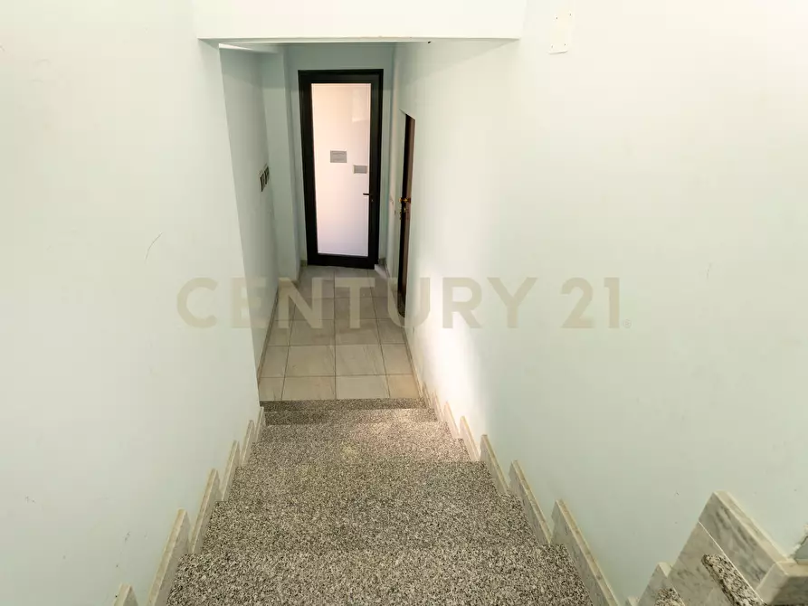 Immagine 14 di Trilocale in vendita  in Via Spiaggia 306 a Catania