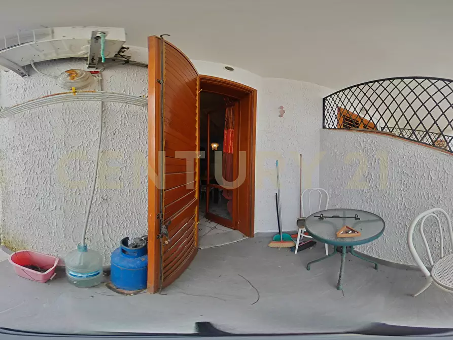 Immagine 45 di Trilocale in vendita  in Via del Sileno 2 a Giardini-Naxos