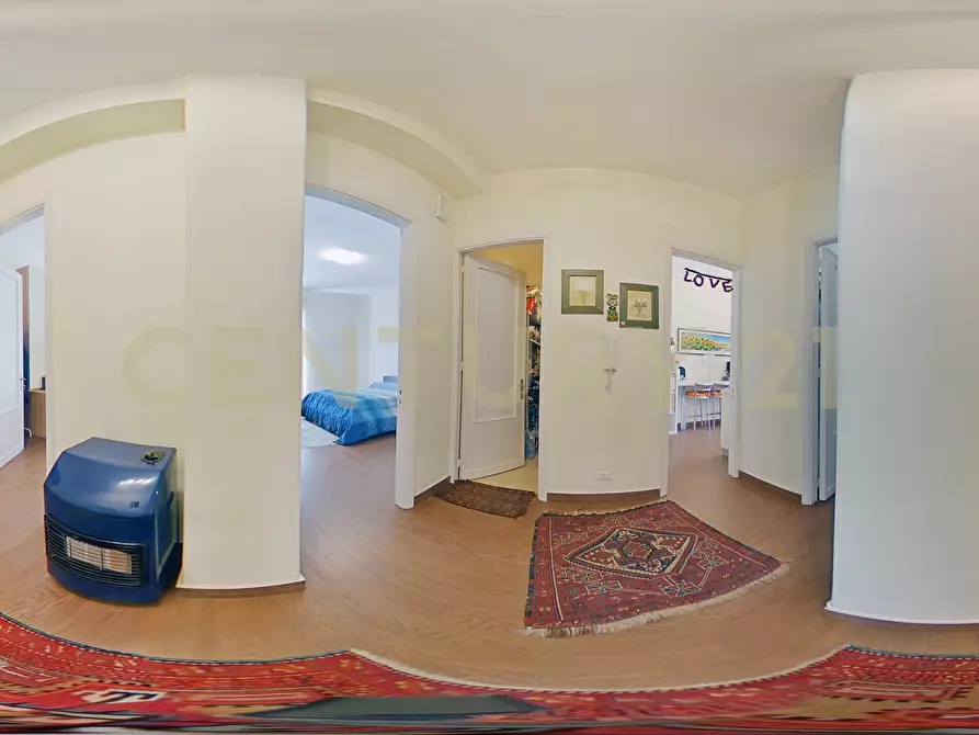 Immagine 60 di Quadrilocale in vendita  in Via Genova 64 a Catania