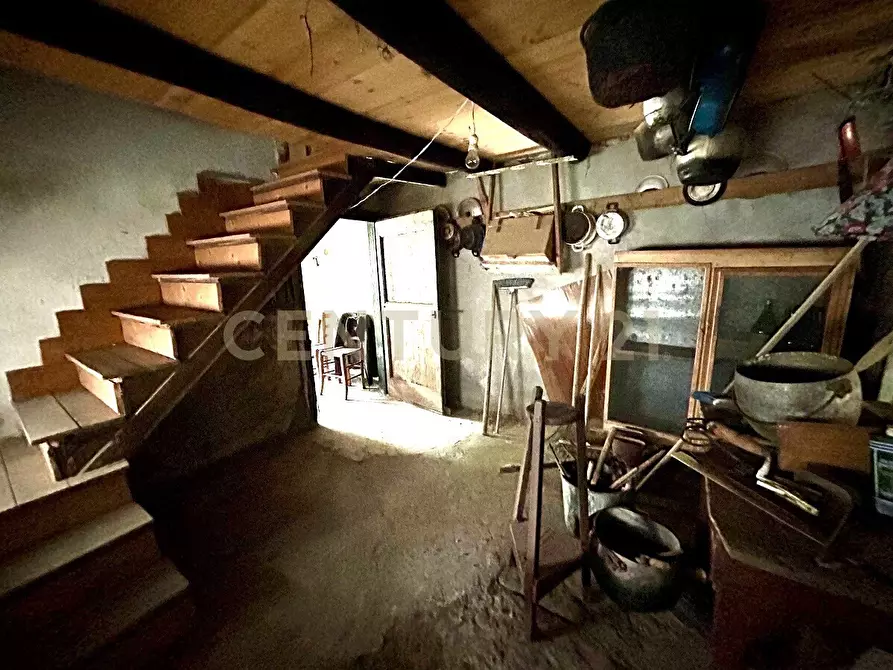 Immagine 3 di Rustico / casale in vendita  in Contrada Tezze a Velo Veronese