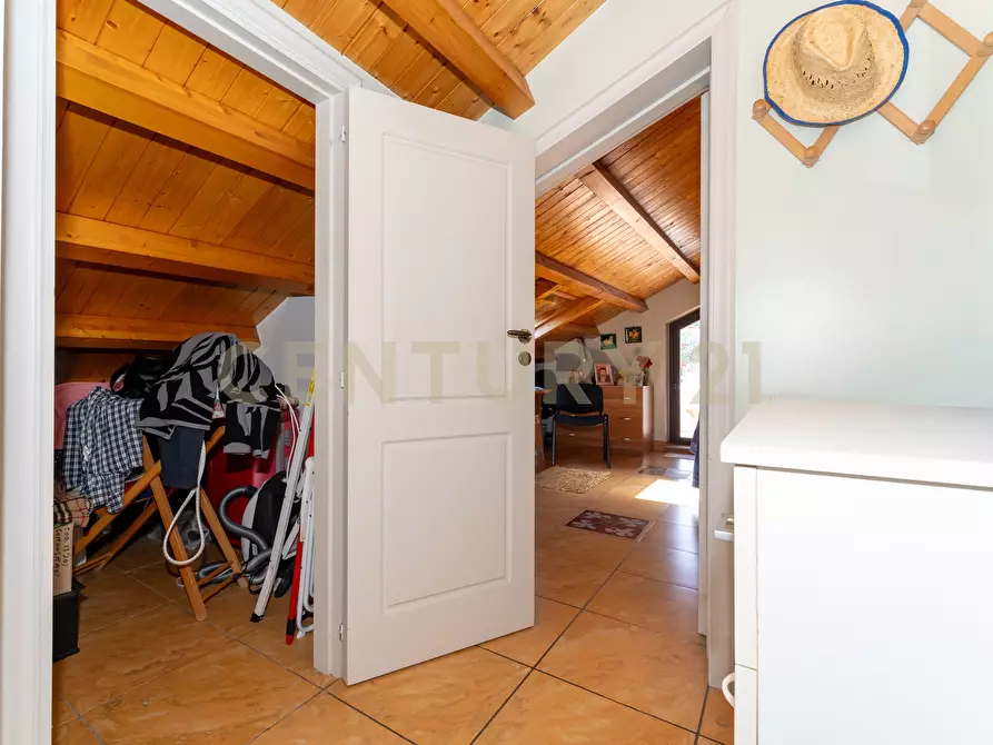 Immagine 66 di Appartamento in vendita  in Via Stazione 12 a Aci Castello