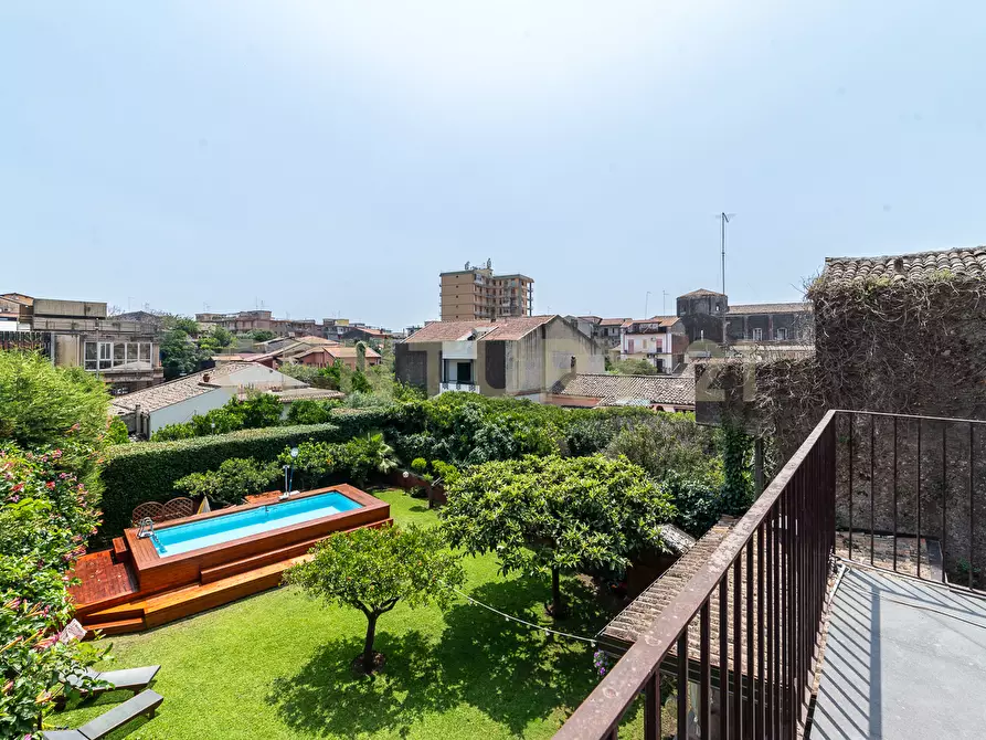Immagine 44 di Villa in vendita  in Via Scalilla 42 a Catania