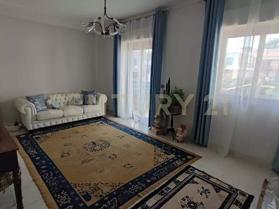 Immagine 9 di Quadrilocale in vendita  in Via Luigi Capuana a Riposto