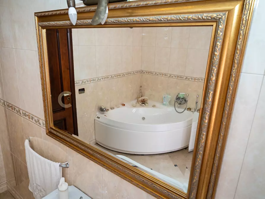 Immagine 38 di Appartamento in vendita  in Via Antonino di Sangiuliano 298 a Catania