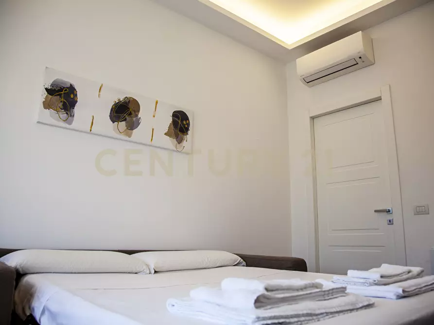 Immagine 67 di Bilocale in affitto  in Via Montecristo 10 a Roma