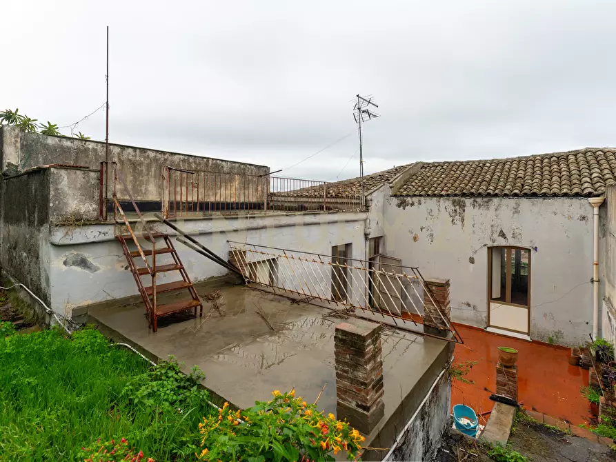 Immagine 17 di Villa in vendita  in Via Tripoli 229 a Catania