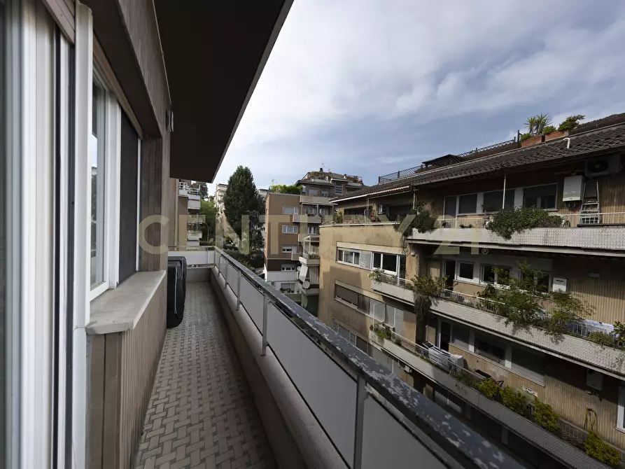 Immagine 48 di Quadrilocale in vendita  in Via Gregorio VII 382 a Roma