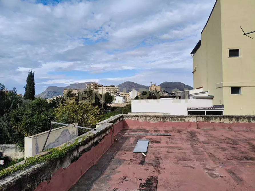 Immagine 15 di Casa semindipendente in vendita  in Via Raffaele Paolucci 21 a Palermo