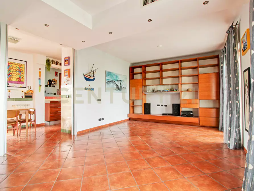 Immagine 1 di Casa trifamiliare in vendita  in Via di Casal Boccone 256 a Roma