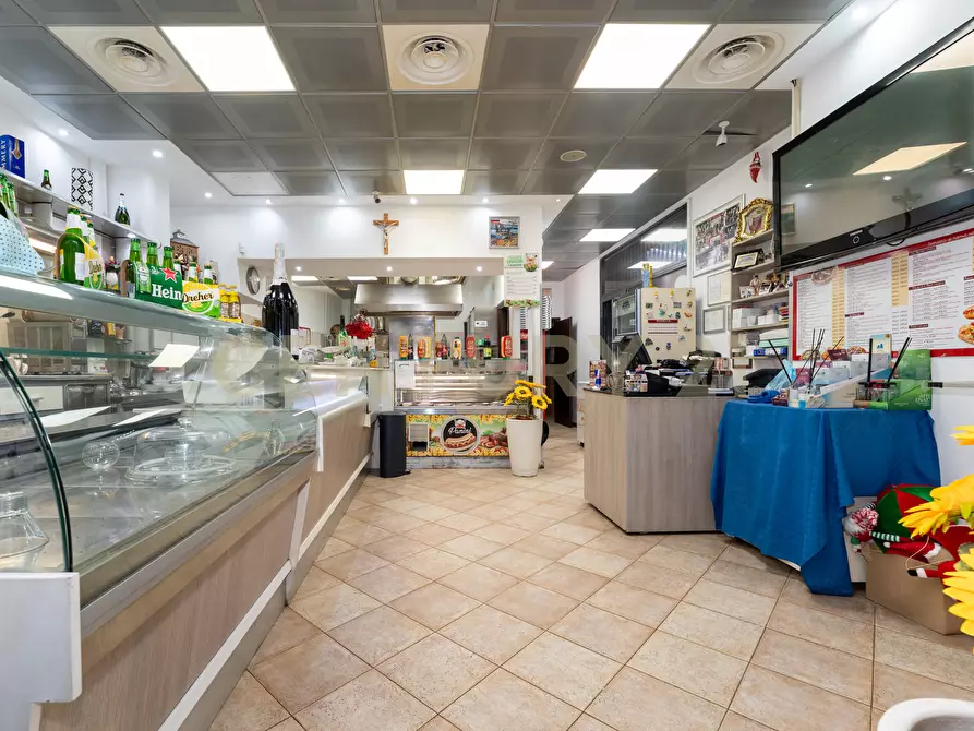 Immagine 7 di Pizzeria / Pub in vendita  in Viale Mario Rapisardi 646 a Catania