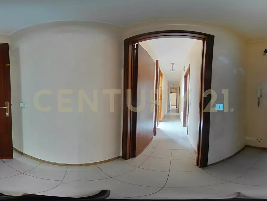 Immagine 43 di Quadrilocale in vendita  in Via Guglielmo Marconi 15 a Viagrande