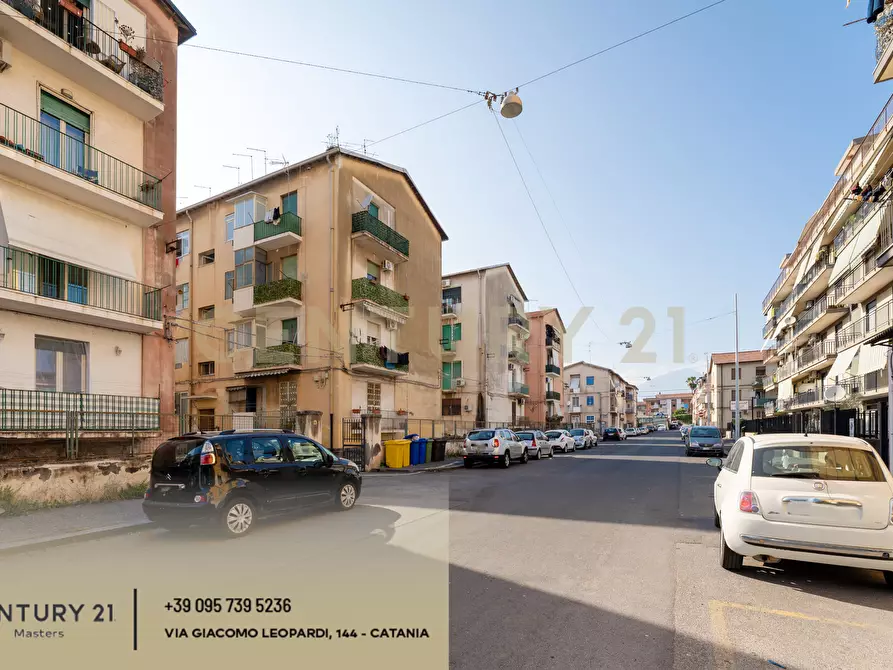 Immagine 1 di Appartamento in vendita  in Viale Mario Rapisardi 456 a Catania