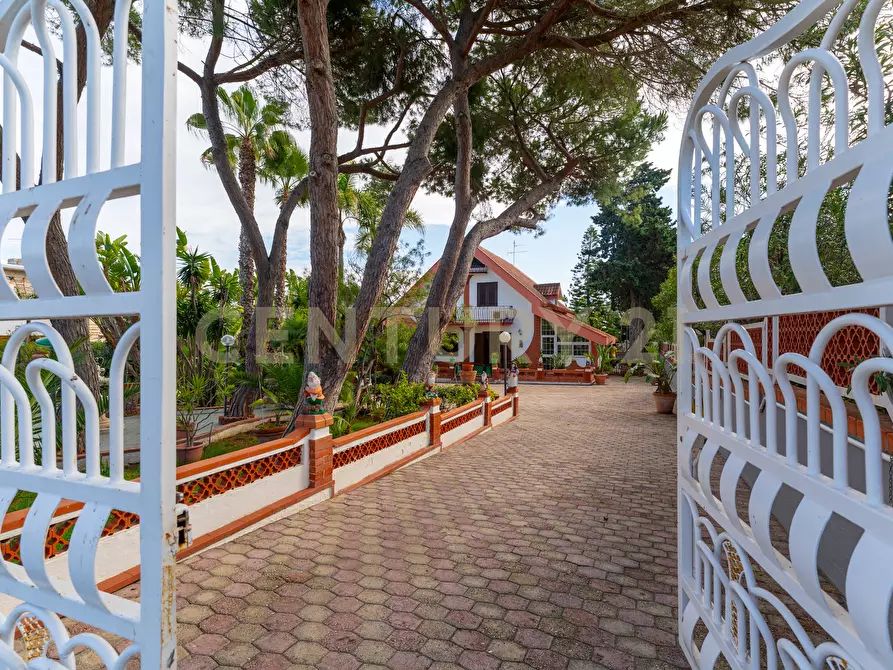 Immagine 4 di Villa in vendita  in Via Spinelli 44 a Augusta