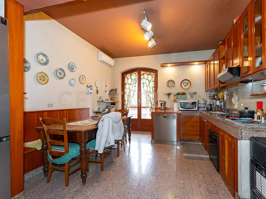 Immagine 25 di Villetta a schiera in vendita  in Via Carrubella 8 a Catania