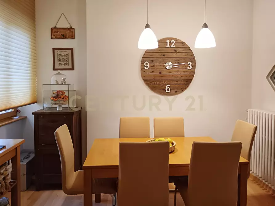 Immagine 13 di Pentalocale in vendita  in Via XXV Aprile 28 a Abbadia San Salvatore