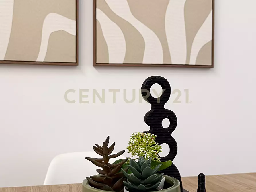 Immagine 46 di Appartamento in vendita  in Via Lampedusa a Roma