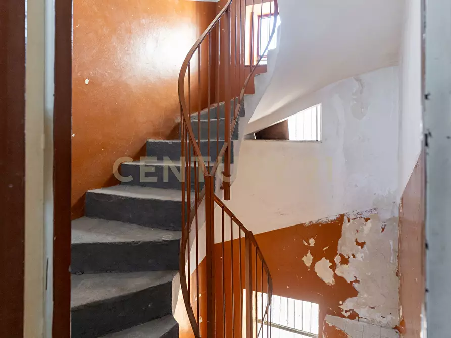 Immagine 27 di Bilocale in vendita  in Via Caduti del Lavoro 131 a Catania