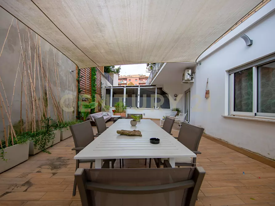 Immagine 28 di Bilocale in vendita  in Via della Bufalotta 15 a Roma